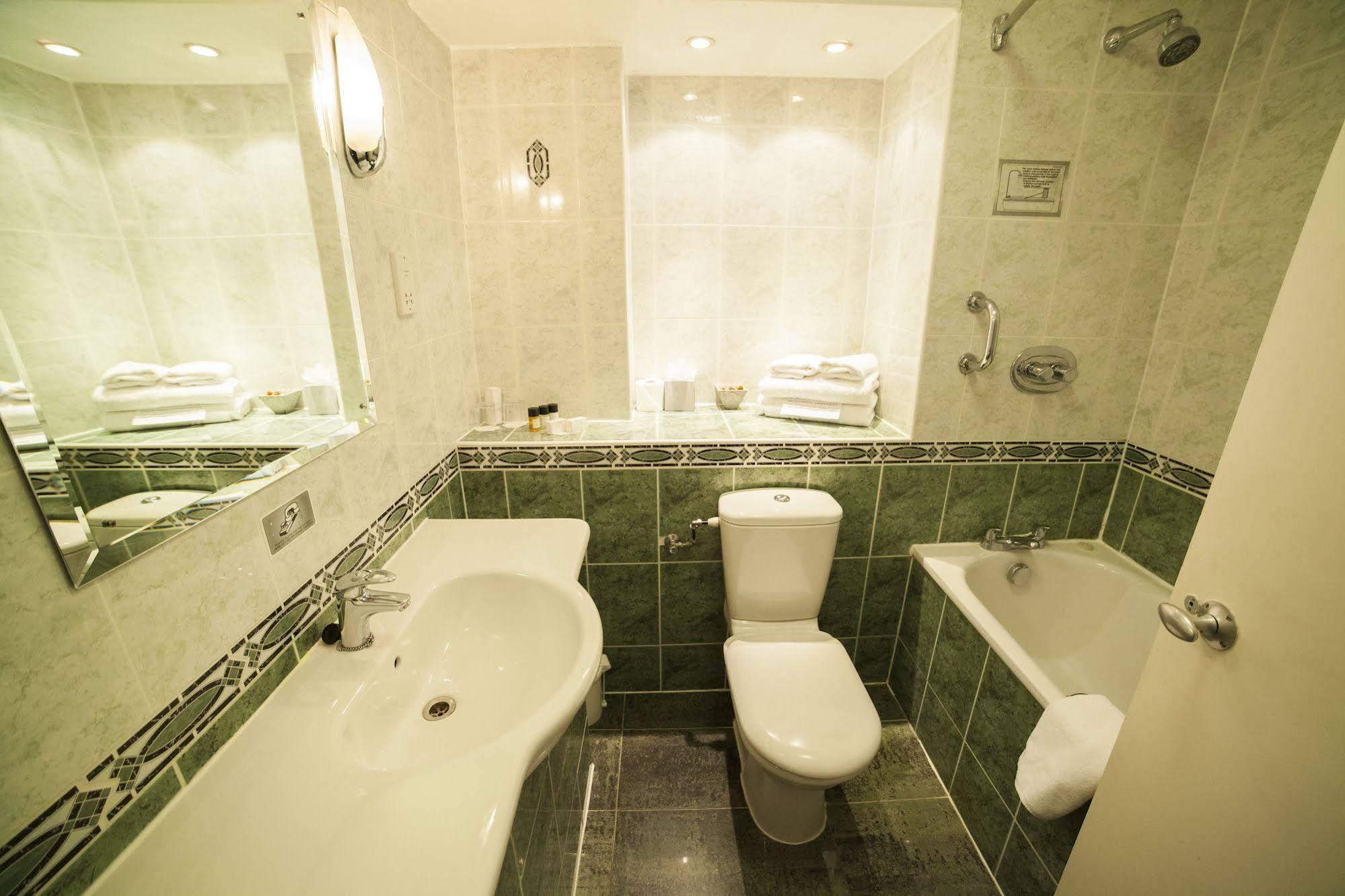 Treehouse Hotel Лондон Екстер'єр фото
